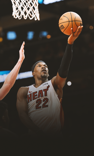 Jimmy Butler, Heat overwhelm the Hawks in Game 4